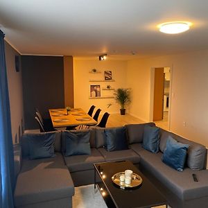 Appartement à 3 Chambres à Coucher